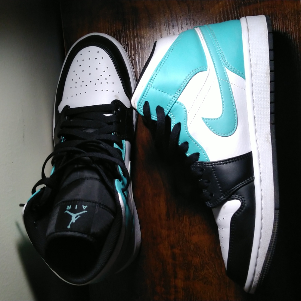 Jordan 1s